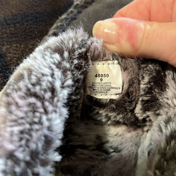 Ladies MINNETONKA Leather and faux fur Slippers - Picture 3 of 6